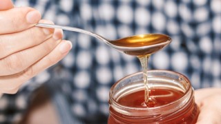 Вредно ли е за здравето консумацията на 2 лъжици мед дневно?