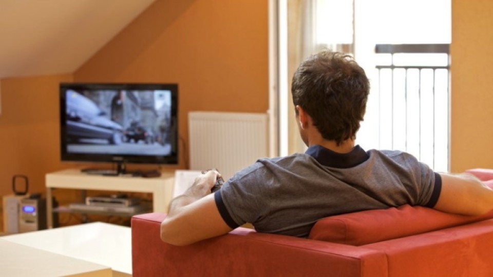 Спецовете алармират:Гледането на телевизор ни оставя без мозък?
