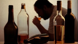 Учени алармират: Алкохолът поразява още един, изключително важен орган!