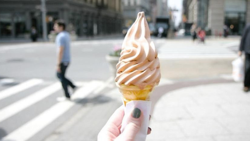 Диетолог: Ето колко сладолед е полезно да хапваме на ден!