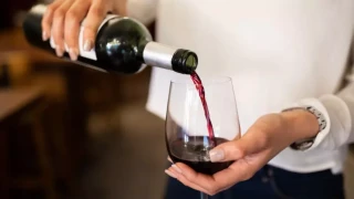 Без да ни вреди: Какво количество червено вино можем да пием за деня?