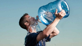 Възможно ли е? Да отслабнем само с пиене на вода