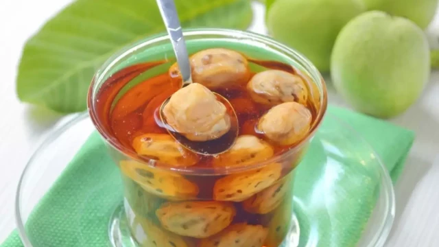 От прашните тефтери на баба: Уникален ликьор лекува над 50 опасни болести