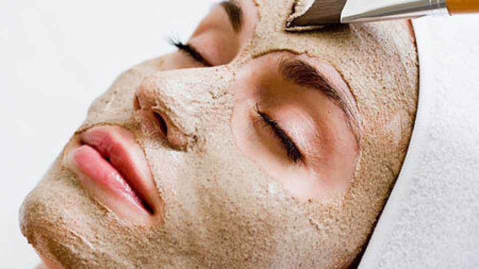 Маска от ленено семе: Прави кожата ви бебешка! (Рецептата)