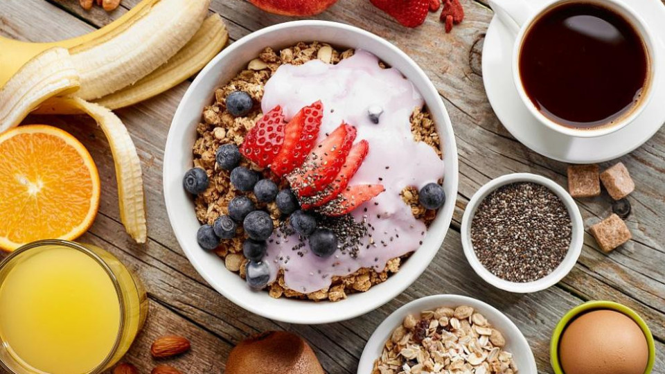 Кои храни са здравословни и ни засищат на закуска?