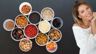 С тези храни: „Озаптявате“ симптомите на менопаузата!