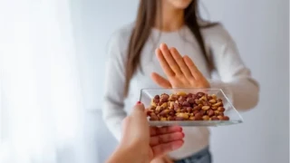 При първи признаци на настинка: Забравете за тези храни!