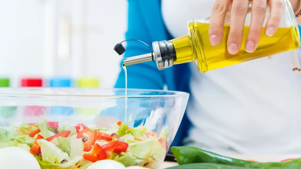 Диетата със зехтин: От какви опасни болести ни предпазва!