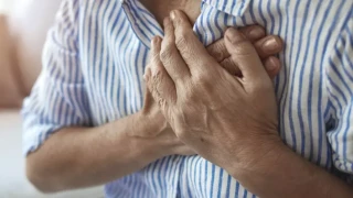 Кога паренето в гърдите алармира за опасност?